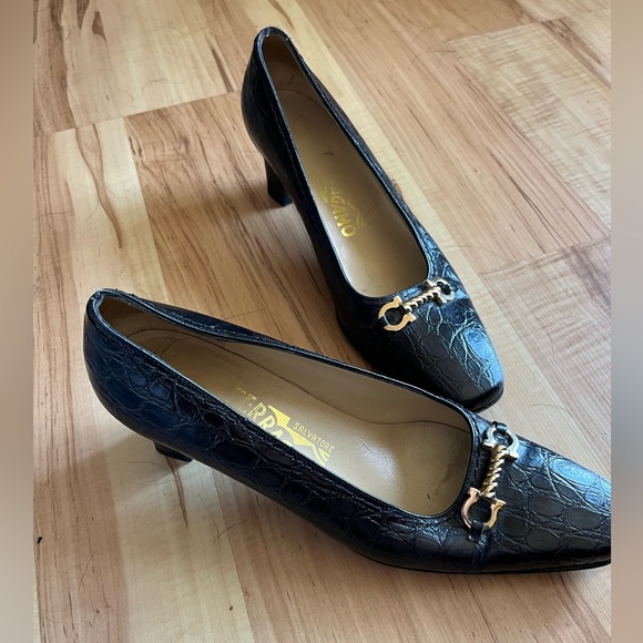 Vintage Salvatore Ferragamo Classic Pump 6.5 B - Picture 3 of 7